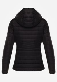 Born2be - Czarna Pikowana Kurtka Przejściowa z Kapturem i Elastycznymi Panelami Feziala. Okazja: na co dzień. Typ kołnierza: kaptur. Kolor: czarny. Materiał: jeans, nylon. Sezon: wiosna. Styl: casual, sportowy #6