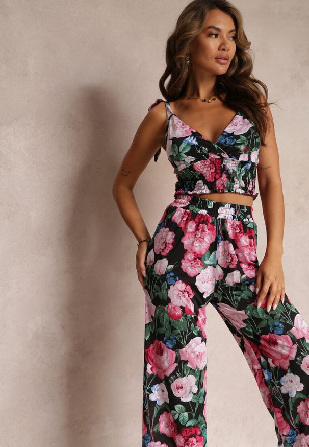 Renee - Czarno-Różowy Kwiecisty Komplet 2-częściowy z Topem i Spodniami Tartisa. Kolor: czarny
