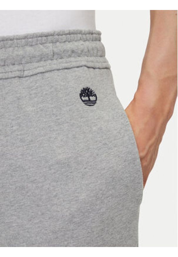Timberland Spodnie dresowe TB0A5V5Q Szary Regular Fit. Kolor: szary. Materiał: bawełna