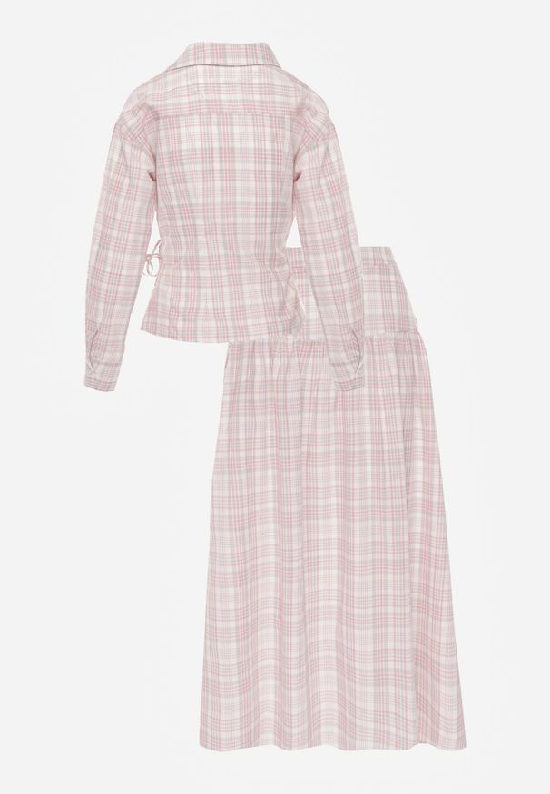 Born2be - Różowy Komplet z Bawełny w Kratę Kopertowa Wiązana Bluzka i Rozkloszowana Spódnica Alais. Kolor: różowy. Materiał: bawełna