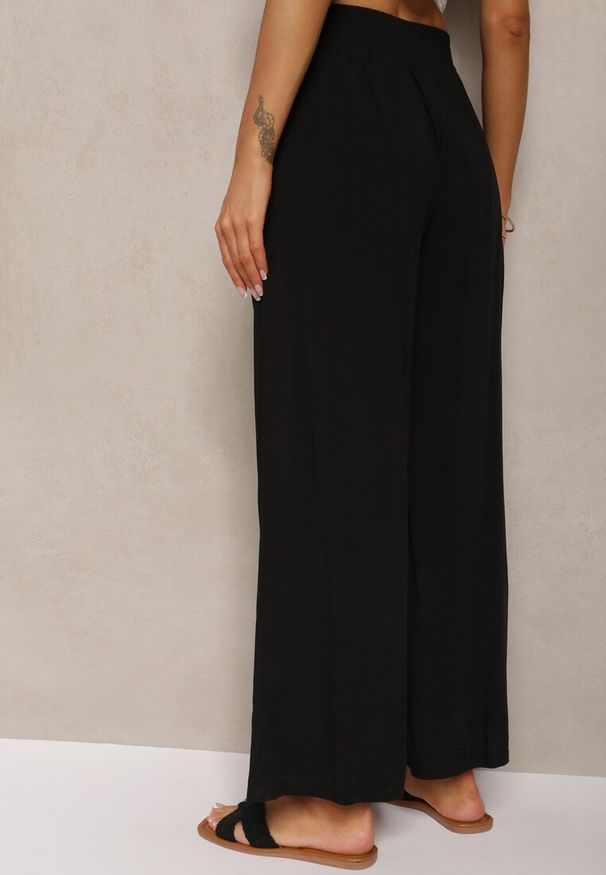 Renee - Czarne Bawełniane Spodnie Palazzo High Waist z Gumką w Pasie Gitanea. Okazja: na co dzień. Stan: podwyższony. Kolor: czarny. Materiał: bawełna. Styl: elegancki, casual