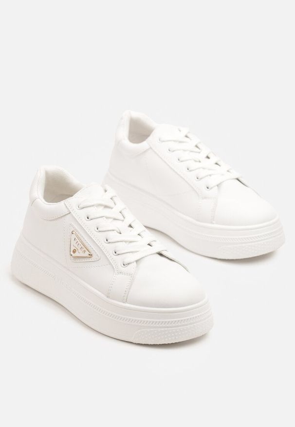 Born2be - Białe Sneakersy Vices na Platformie z Ozdobną Aplikacją Aramiella. Okazja: na co dzień. Kolor: biały. Materiał: jeans. Wzór: aplikacja. Obcas: na platformie