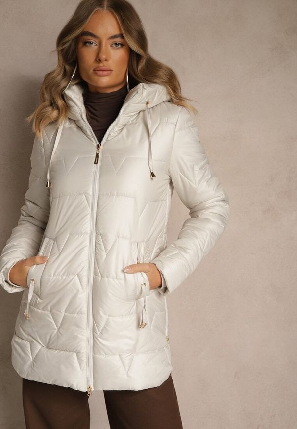Renee - Jasnoszara Przejściowa Kurtka z Pikowanymi Przeszyciami Kapturem i Suwakami Taranessa. Okazja: na imprezę, na co dzień. Kolor: szary. Materiał: dzianina, jeans. Styl: elegancki, casual, klasyczny