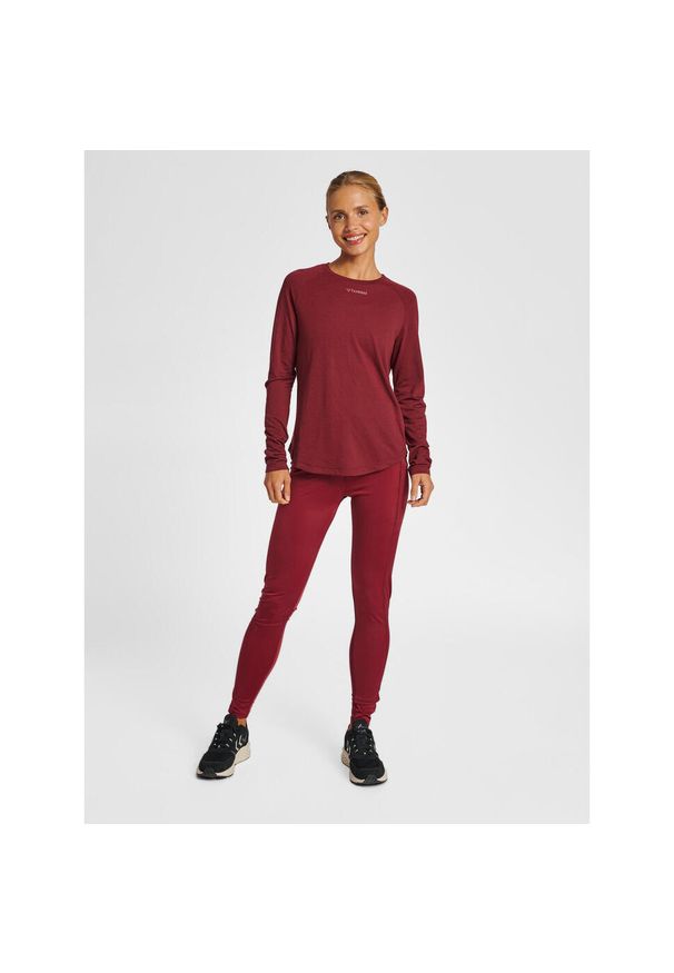 Damska koszulka z długim rękawem Hummel MT Vanja. Kolor: czerwony. Długość rękawa: długi rękaw. Długość: długie. Sport: joga i pilates, fitness