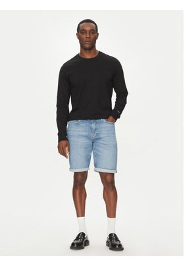 Calvin Klein Szorty jeansowe K10K114079 Niebieski Slim Fit. Kolor: niebieski. Materiał: bawełna
