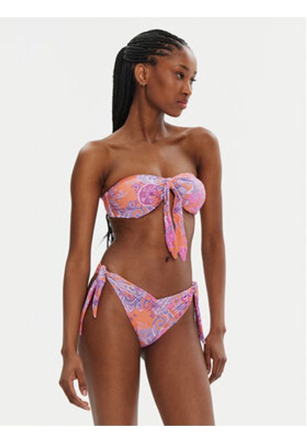Guess Góra od bikini E5GJ16 KCR52 Kolorowy Regular Fit. Materiał: syntetyk. Wzór: kolorowy