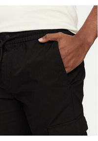 Calvin Klein Jeans Joggery J30J325900 Czarny Skinny Fit. Kolor: czarny. Materiał: bawełna