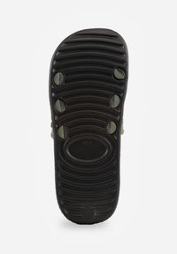 Born2be - Zielone Klapki Sportowe z Piankowego Materiału Thesedice. Okazja: na co dzień. Kolor: zielony. Materiał: materiał. Sezon: lato. Styl: sportowy #5