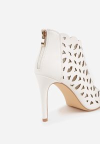 Renee - Białe Ażurowe Sandały Botki Vices na Szpilce Natessae. Okazja: na co dzień. Kolor: biały. Wzór: ażurowy. Obcas: na szpilce. Styl: elegancki, casual #4