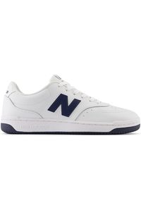 Buty unisex New Balance BB80UFO – białe. Okazja: na co dzień. Kolor: biały. Materiał: skóra, guma, syntetyk, materiał. Szerokość cholewki: normalna