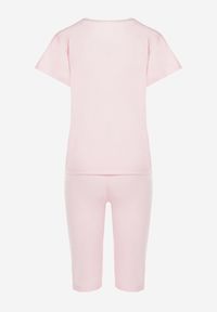 Born2be - Różowy 2-częściowy Komplet Piżamowy z T-shirtem i Krótkimi Legginsami Tiyose. Kolor: różowy. Długość: krótkie. Wzór: napisy, aplikacja #2
