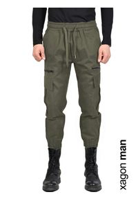 Xagon Man Spodnie | A2103 1Z XAG23 | Mężczyzna | Wojskowa Zieleń. Okazja: na co dzień. Materiał: elastan, bawełna. Styl: militarny