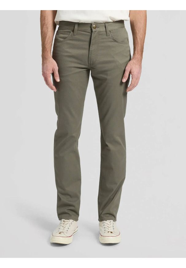 Lee - MESKIE SPODNIE LEE DAREN LICHEN OLIVE 112376405