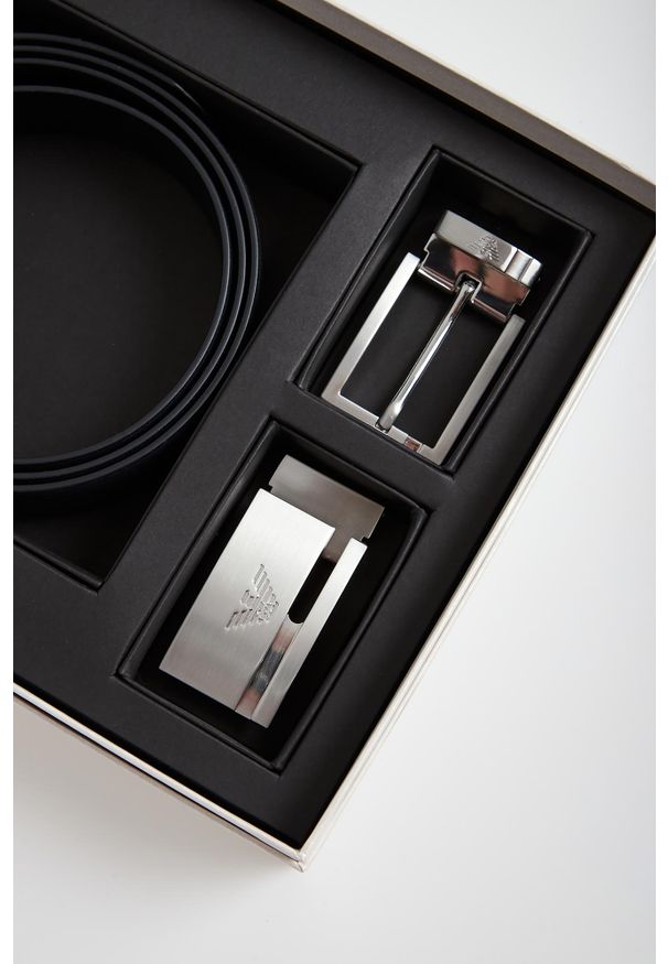 Emporio Armani - Pasek męski skórzany EMPORIO ARMANI. Materiał: skóra