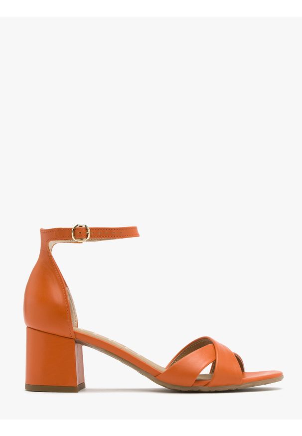 Ryłko - Pomarańczowe sandały na masywnym obcasie ARINA. Zapięcie: pasek. Kolor: pomarańczowy. Materiał: skóra. Obcas: na obcasie. Wysokość obcasa: średni