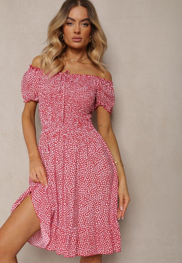 Renee - Czerwona Sukienka Midi o Fasonie Bawełnianej Hiszpanki Nairo. Okazja: na co dzień. Typ kołnierza: dekolt hiszpanka. Kolor: czerwony. Materiał: bawełna. Styl: casual, elegancki. Długość: midi