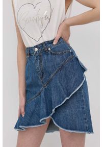 Silvian Heach spódnica jeansowa mini rozkloszowana. Kolor: niebieski. Materiał: jeans. Długość: długie