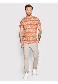 Jack&Jones PREMIUM T-Shirt Drifter 12211068 Pomarańczowy Regular Fit. Kolor: pomarańczowy. Materiał: bawełna #2