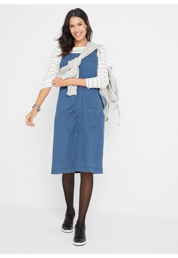 bonprix - Sukienka ogrodniczka uszyta z bawełnianego dżinsu o długości do kolan. Okazja: na spotkanie biznesowe, do pracy. Kolor: niebieski. Materiał: bawełna. Styl: biznesowy. Długość: midi