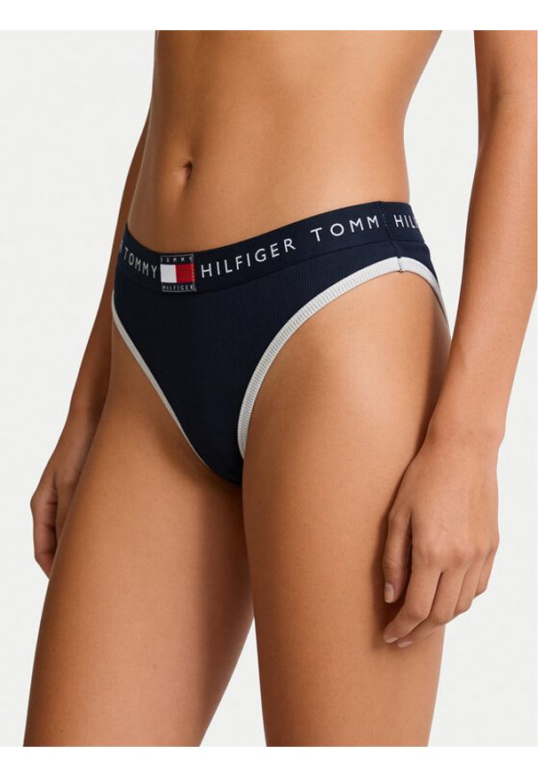 TOMMY HILFIGER - Tommy Hilfiger Stringi UW0UW06581 Granatowy. Kolor: niebieski. Materiał: syntetyk