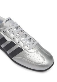 Adidas - adidas Sneakersy Barreda Lo HQ7384 Srebrny. Kolor: srebrny. Materiał: skóra #3