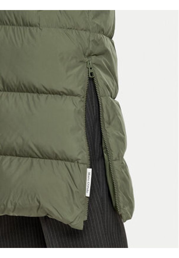 Marc O'Polo Płaszcz zimowy 409 0874 71283 Zielony Regular Fit. Typ kołnierza: polo. Kolor: zielony. Materiał: syntetyk. Sezon: zima