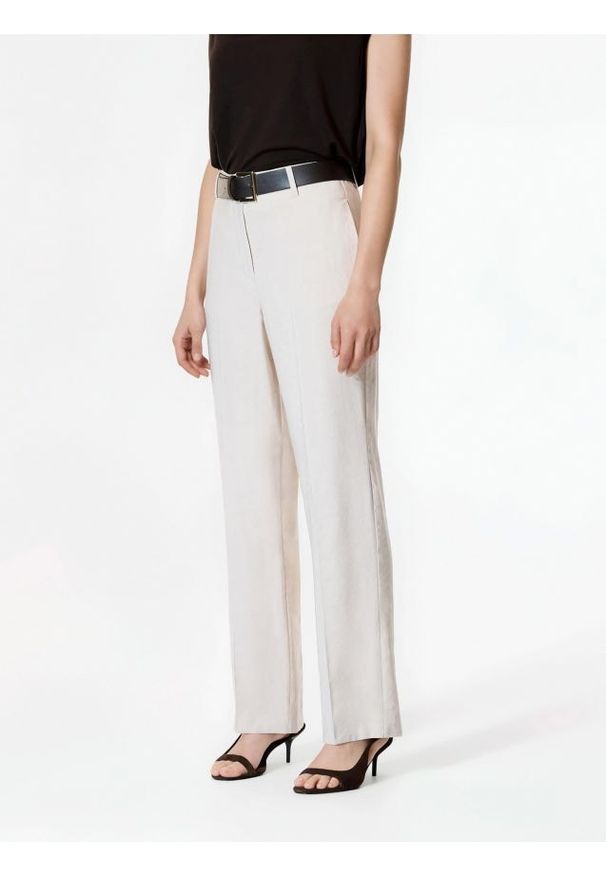 Reserved - Spodnie z paskiem - złamana biel. Materiał: wiskoza, tkanina