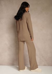 Renee - Ciemnobeżowy Komplet z Wełną i Bawełną Szerokie Spodnie i Sweter o Długim Kroju Reilissa. Kolor: beżowy. Materiał: wełna, bawełna #5