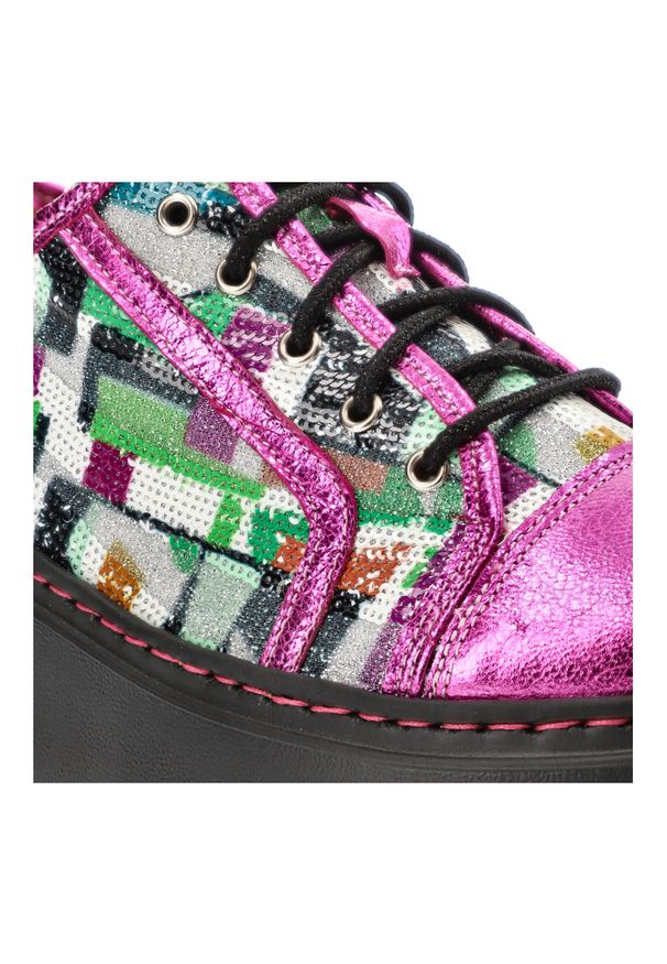 Różowe Sneakersy Maciejka Modne Obuwie Damskie. Okazja: na co dzień, na spacer. Kolor: różowy. Materiał: materiał. Wzór: kolorowy. Styl: casual