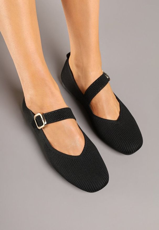 Born2be - Czarne Balerinki z Ozdobnym Paskiem Tellenna. Okazja: na co dzień, na spotkanie biznesowe, do pracy. Zapięcie: pasek. Kolor: czarny. Styl: biznesowy, elegancki, casual