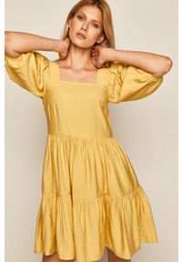 medicine - Medicine - Sukienka Summer Garden. Kolor: żółty. Długość rękawa: krótki rękaw. Typ sukienki: rozkloszowane #1