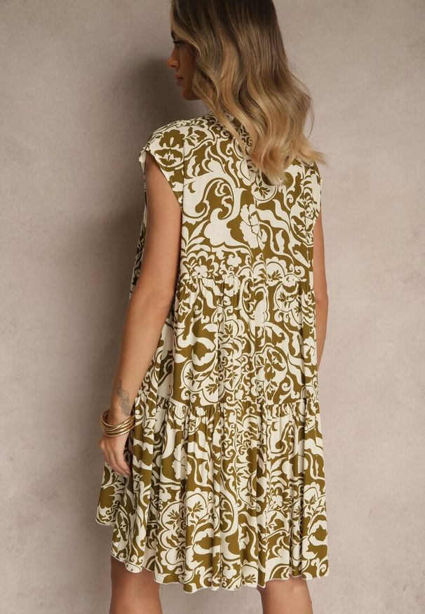 Renee - Ciemnozielona Sukienka Oversize z Bawełny z Ornamentnym Wzorem Folazea. Okazja: na co dzień. Kolor: zielony. Materiał: bawełna. Sezon: lato. Typ sukienki: oversize. Styl: elegancki, casual