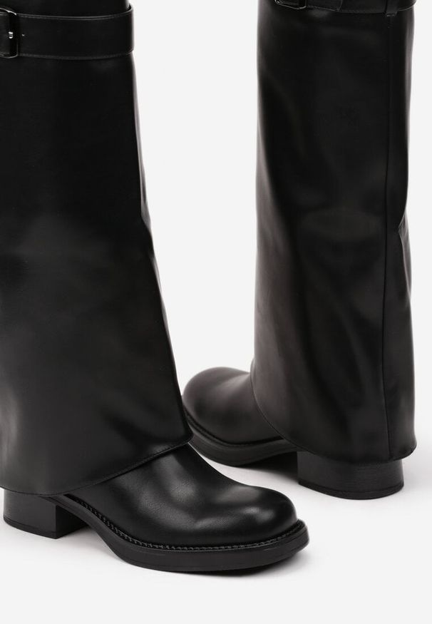 Renee - Czarne Kozaki z Cholewką Imitującą Nogawkę Batiena. Kolor: czarny. Materiał: jeans. Szerokość cholewki: normalna. Wzór: aplikacja. Sezon: jesień, zima. Styl: elegancki