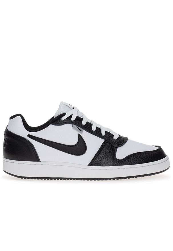 Buty Nike Ebernon Low AQ1774-102 - biało-czarne. Kolor: biały, wielokolorowy, czarny. Materiał: syntetyk, skóra, guma. Szerokość cholewki: normalna. Sezon: lato