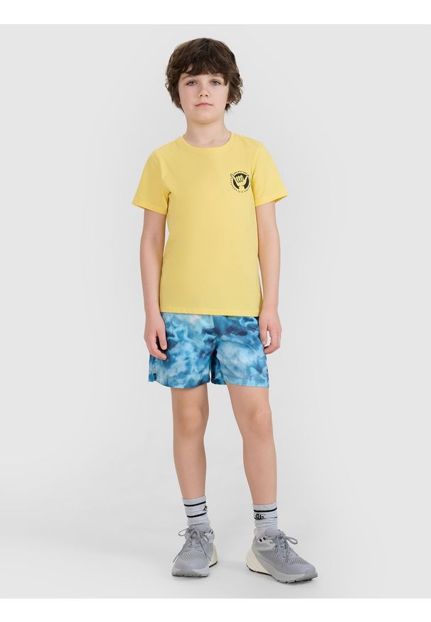 4f - 4F T-shirt regular z nadrukiem chłopięcy - żółty 146 (10-11 lat). Okazja: na co dzień. Kolor: żółty. Materiał: bawełna, jersey, dzianina. Długość rękawa: krótki rękaw. Długość: krótkie. Wzór: nadruk. Sezon: lato. Styl: sportowy, klasyczny, casual