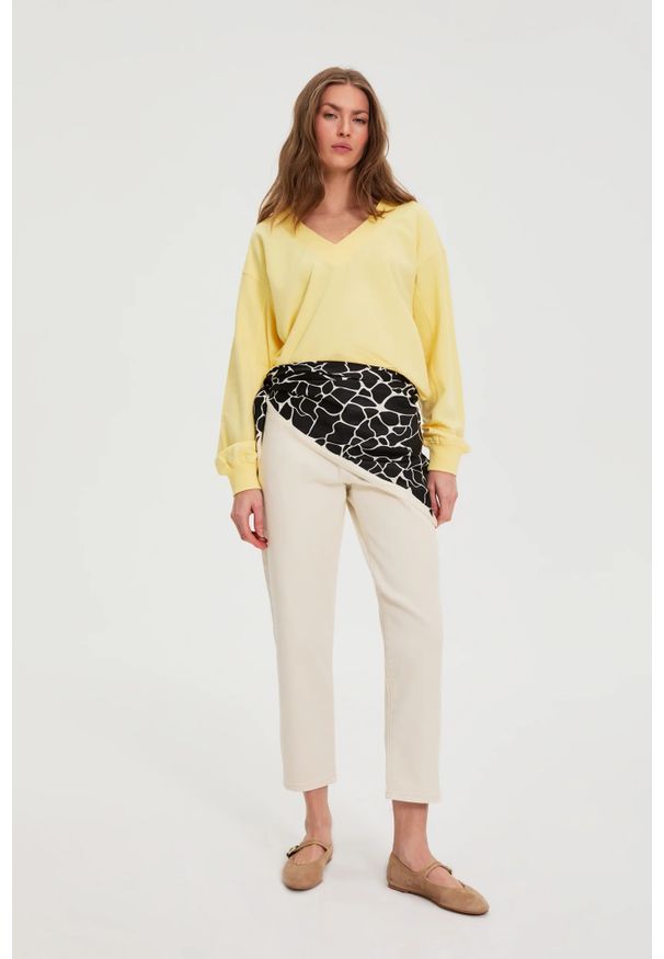 MOODO - Wzorzysta apaszka czarna. Kolor: czarny. Materiał: poliester