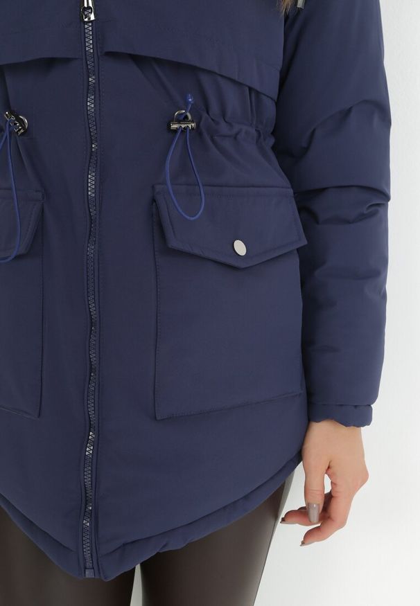 Born2be - Granatowa Kurtka Parka z Odpinanym Kapturem i Futerkiem Noizie. Okazja: na co dzień. Kolor: niebieski. Materiał: futro. Styl: casual, elegancki