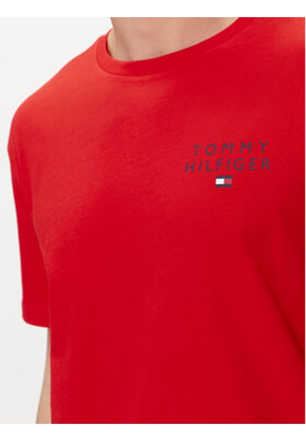 TOMMY HILFIGER - Tommy Hilfiger T-Shirt UM0UM02916 Czerwony Regular Fit. Kolor: czerwony. Materiał: bawełna