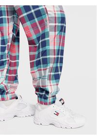 Tommy Jeans Joggery Tjw DW0DW14626 Niebieski Relaxed Fit. Kolor: niebieski. Materiał: syntetyk #2