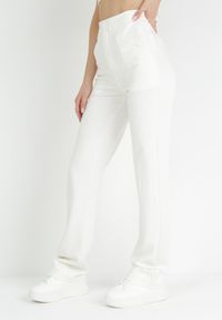 Born2be - Białe Szerokie Spodnie Maellia. Kolor: biały. Materiał: tkanina. Wzór: gładki #1