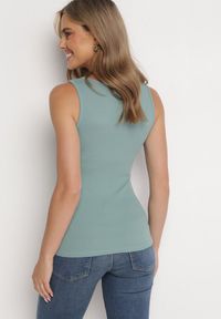 Born2be - Zielony Top Zhyana. Kolor: zielony. Materiał: bawełna, jeans, dzianina, prążkowany. Długość rękawa: na ramiączkach #3