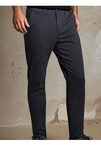 Sinsay - Spodnie chino slim - szary. Kolor: szary