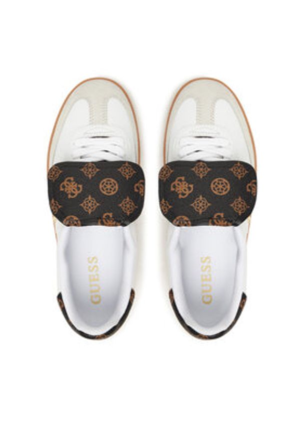Guess Sneakersy 177199 Biały. Kolor: biały. Materiał: skóra