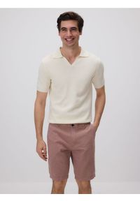 Reserved - Szorty chino regular - brudny róż. Kolor: różowy. Materiał: len, bawełna