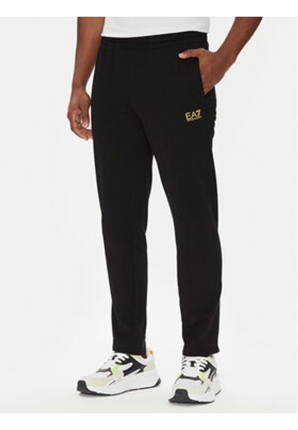 EA7 Emporio Armani Dres 8NPV61 PJVRZ MC004 Czarny Regular Fit. Kolor: czarny. Materiał: bawełna