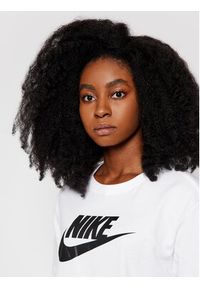 Nike T-Shirt Sportswear Essential BV6175 Biały Loose Fit. Kolor: biały. Materiał: bawełna #5
