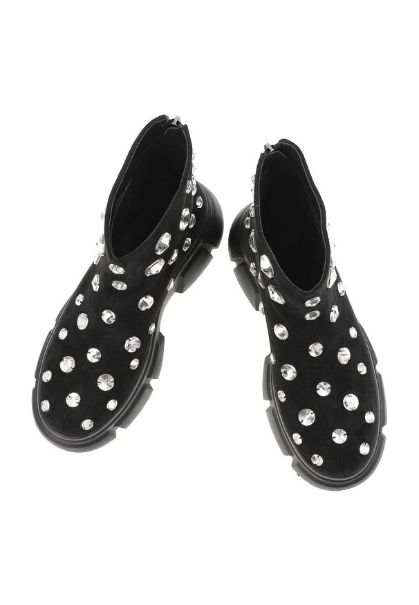 Czarne Botki S.Barski Modne Buty Damskie Na Platformie. Okazja: na co dzień. Kolor: czarny. Materiał: materiał. Wzór: aplikacja. Sezon: zima, jesień. Obcas: na platformie. Styl: casual, glamour, elegancki