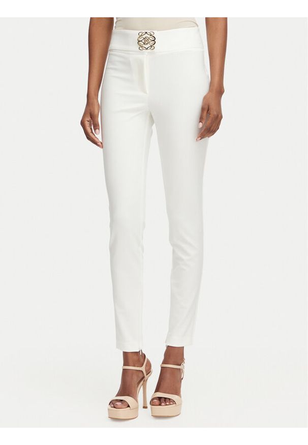 Babylon Spodnie materiałowe W E00057 Kremowy Slim Fit. Kolor: kremowy. Materiał: poliamid