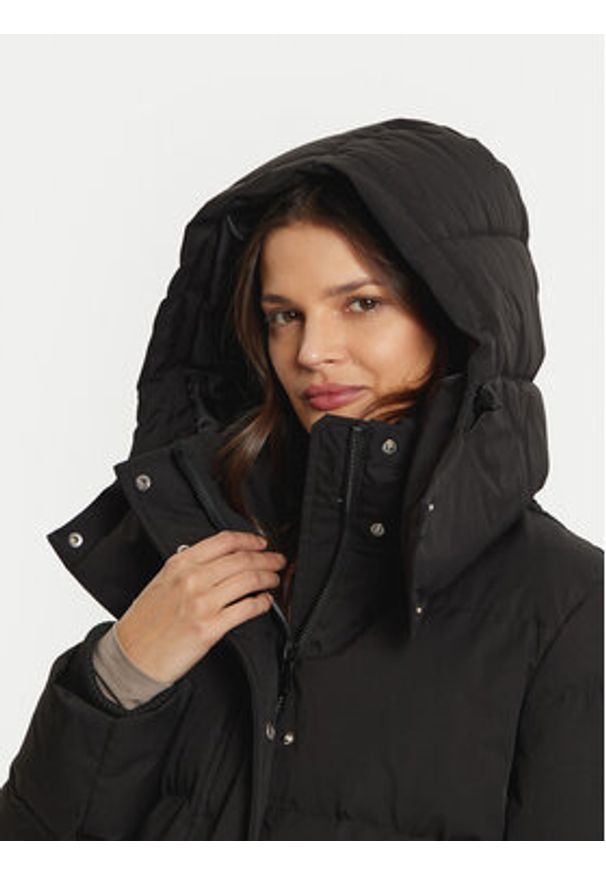 Guess Płaszcz zimowy Belkisa W4BL0B WGJR2 Czarny Regular Fit. Kolor: czarny. Materiał: syntetyk. Sezon: zima