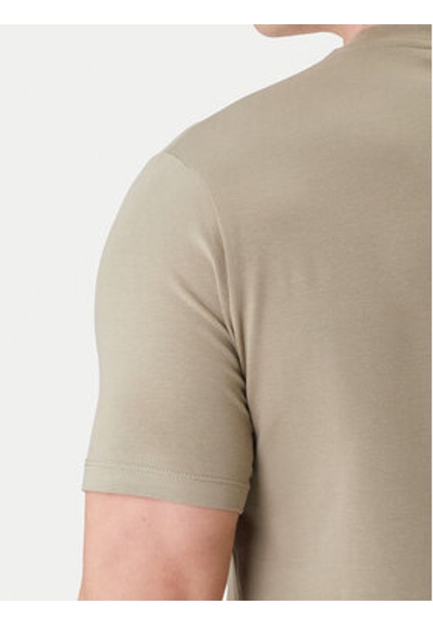 Karl Lagerfeld - KARL LAGERFELD T-Shirt 755780 562235 Khaki Regular Fit. Typ kołnierza: dekolt w karo. Kolor: brązowy. Materiał: bawełna